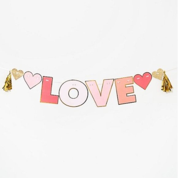 💜 PAPER SOURCE Love Heart Tassel Garland NIB - Picture 1 of 4